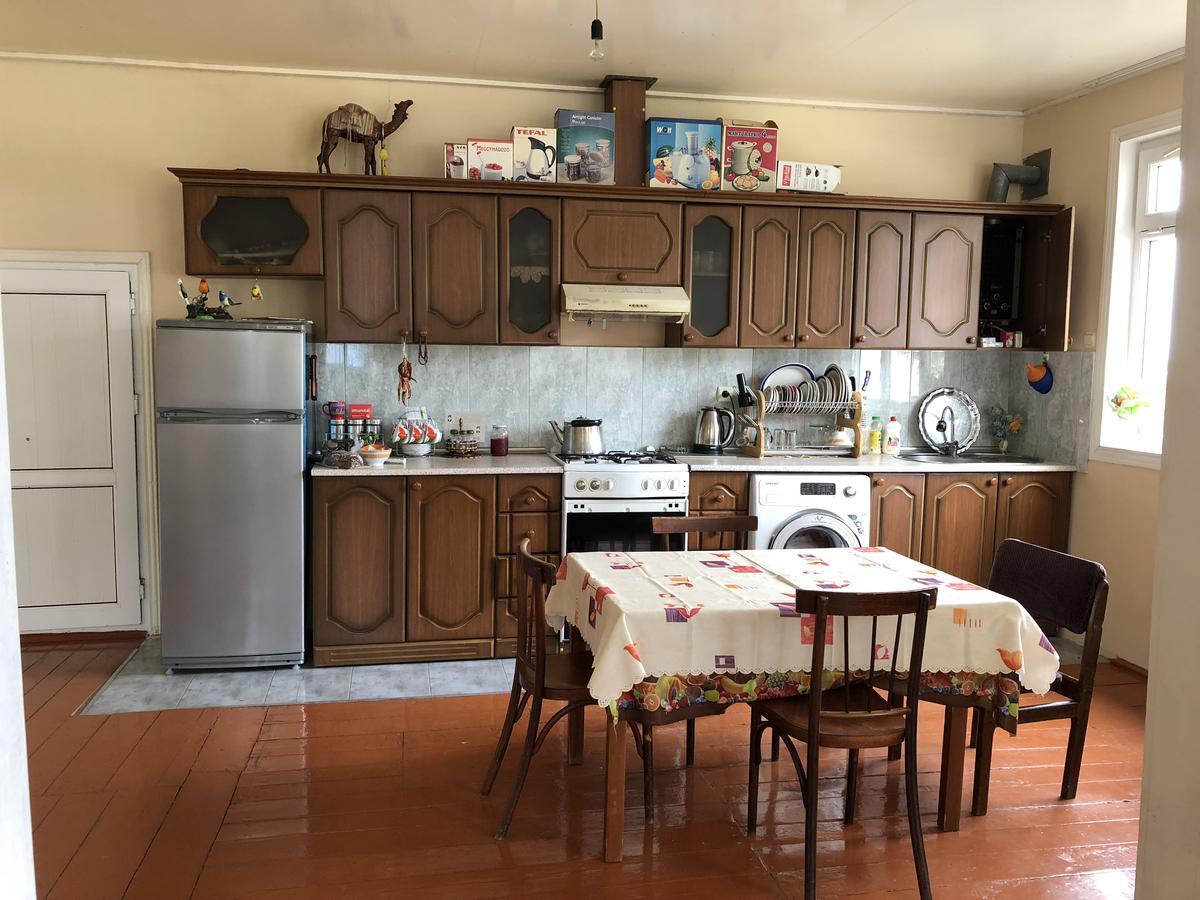 Bed and Breakfast Shaki Host House à Şǝki Extérieur photo
