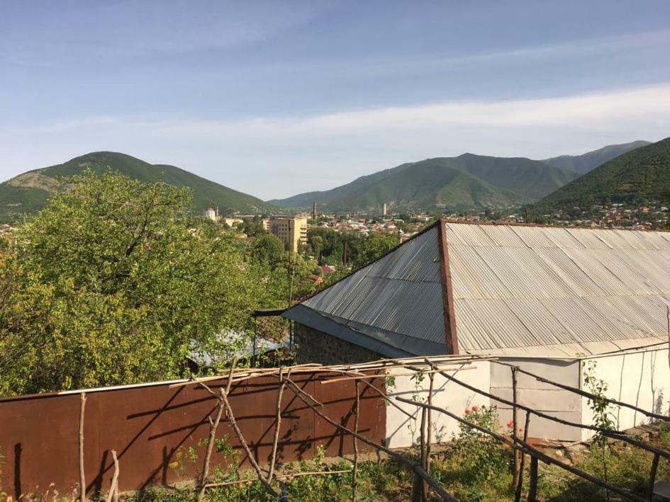 Bed and Breakfast Shaki Host House à Şǝki Extérieur photo